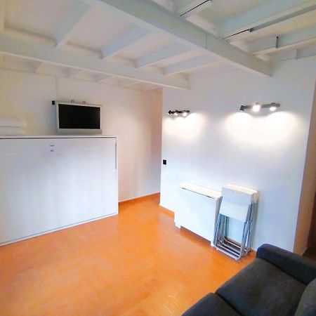 Puerta Del Sol - Apartamento Para 4 Madrid Dış mekan fotoğraf